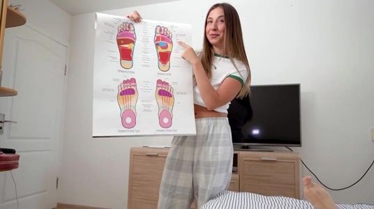 Показывает массажные точки на стопах, но все равно все закончилось сексом