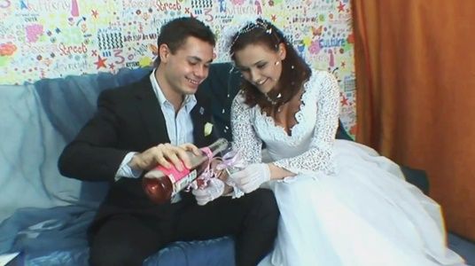 Друг отпраздновал с невестой свадьбу и устроил первую брачную ночь